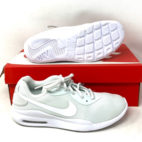 Nike Air Max Oketo Shoe Mesh Women's Green White Sneakers AQ2231 400 - Picture 2 of 10